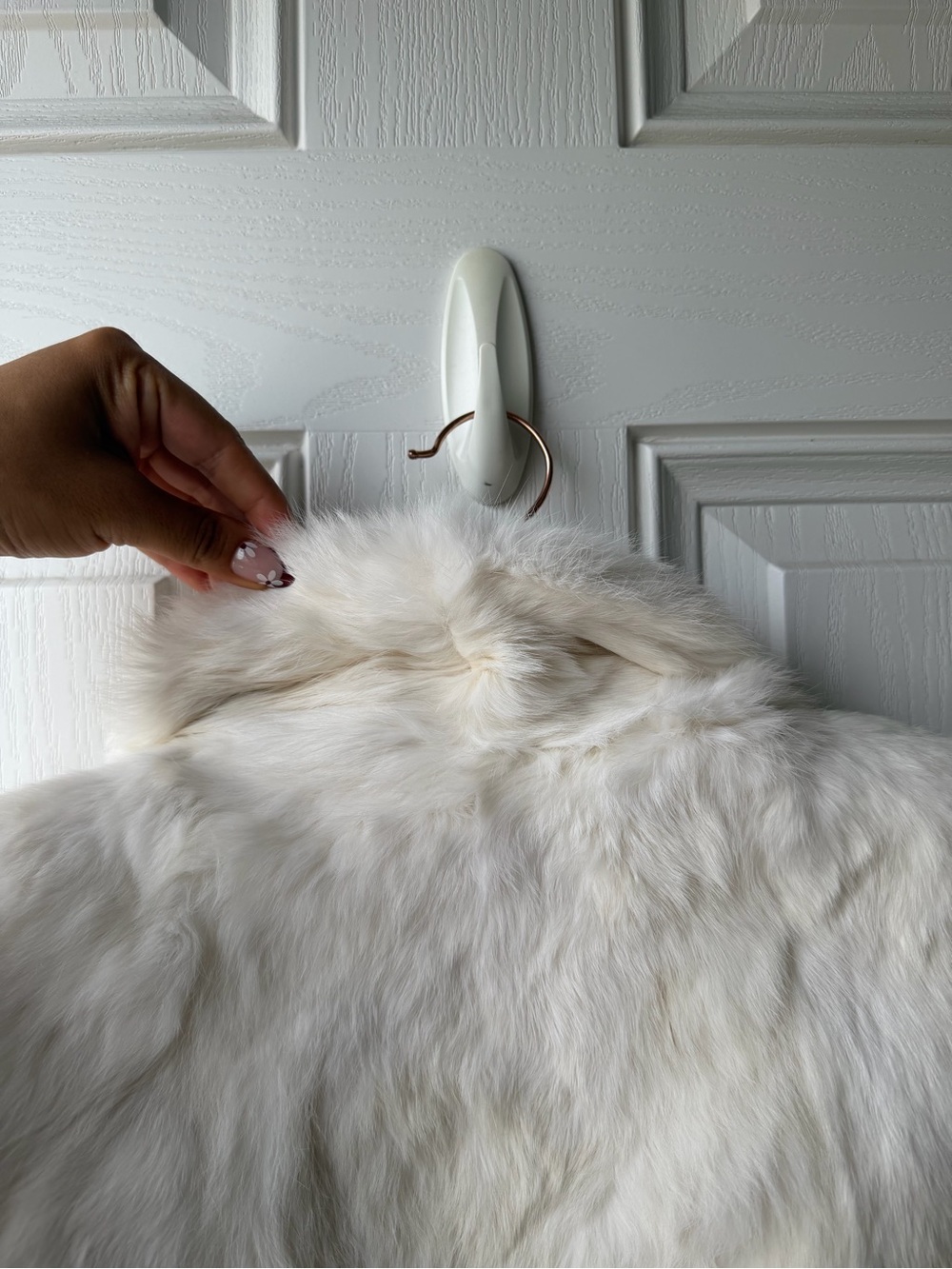 Women's Fur Jacket - Cream - Picture 6 of 8